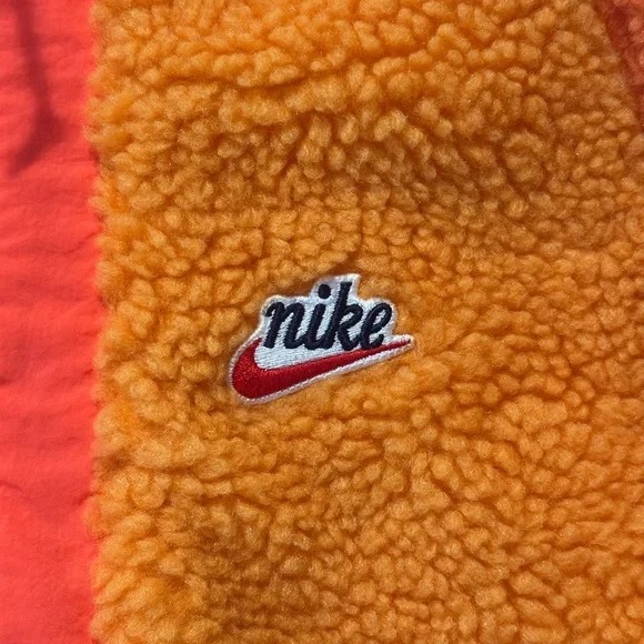 🔸NIKE ORANGE SHERPA FLEECE PULLOVER JACKET🔸 - Picture 4 of 9